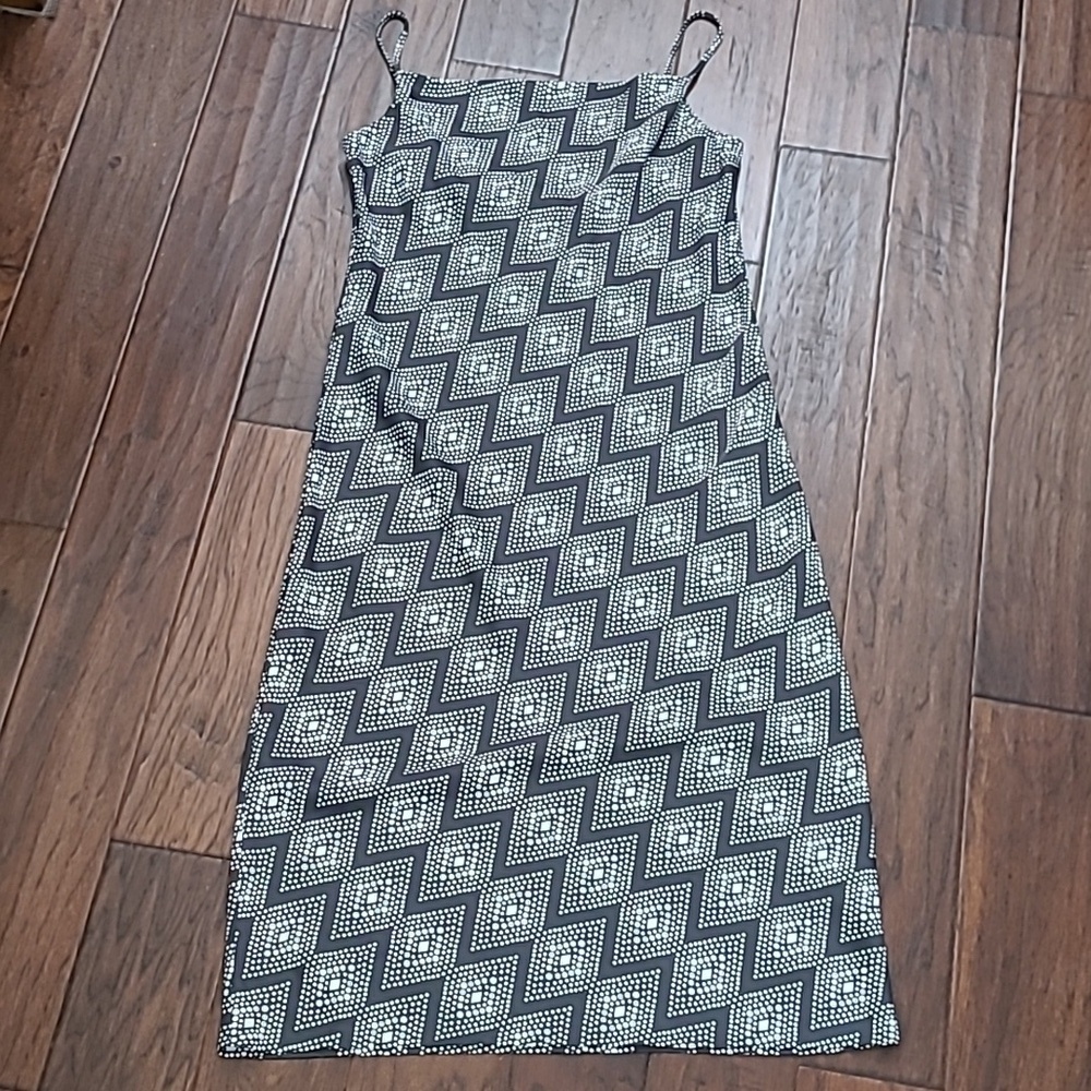 Banana Republic Grey & White Abstract Polka-dot Sleeveless Midi Dress sizeMedium